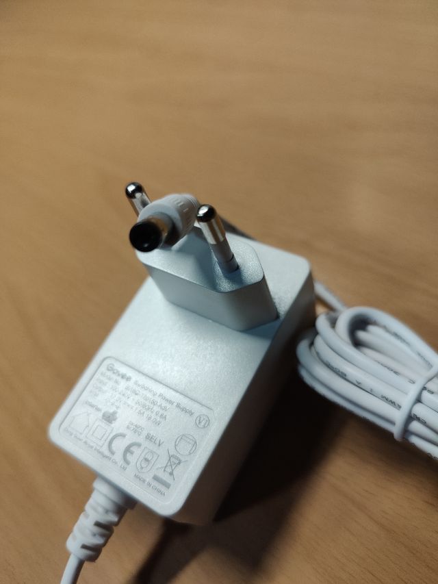 *23* Alimentador 12 voltios