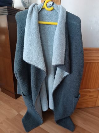 Chaqueta gris mujer Zara 