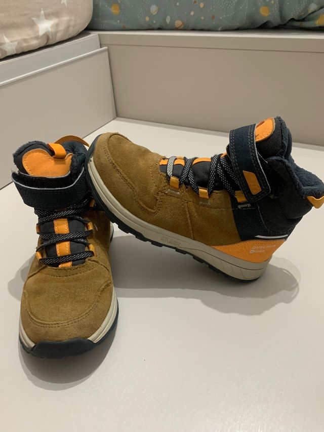 Botas de niño de montaña