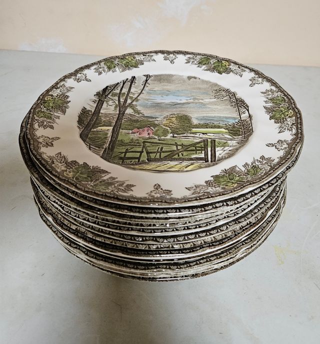 12 platos colección vajilla the Village