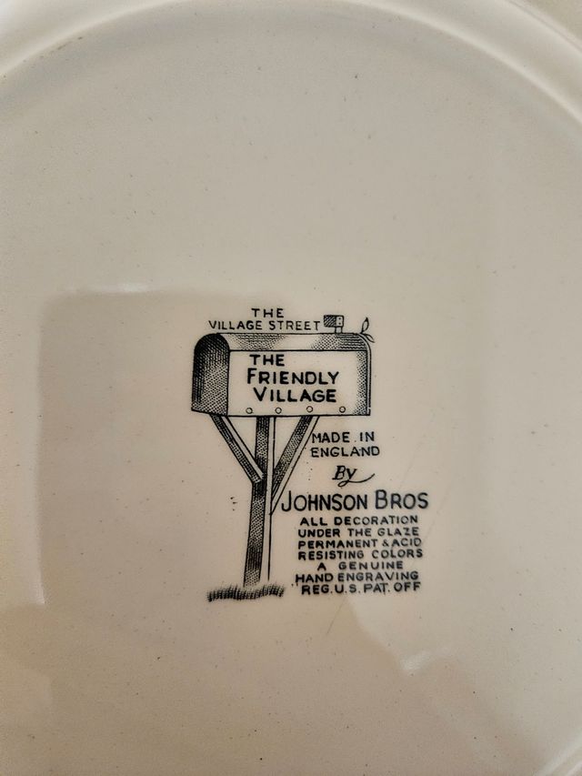 12 platos colección vajilla the Village