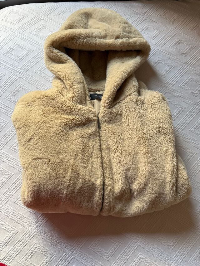 Abrigo de pelo beige 