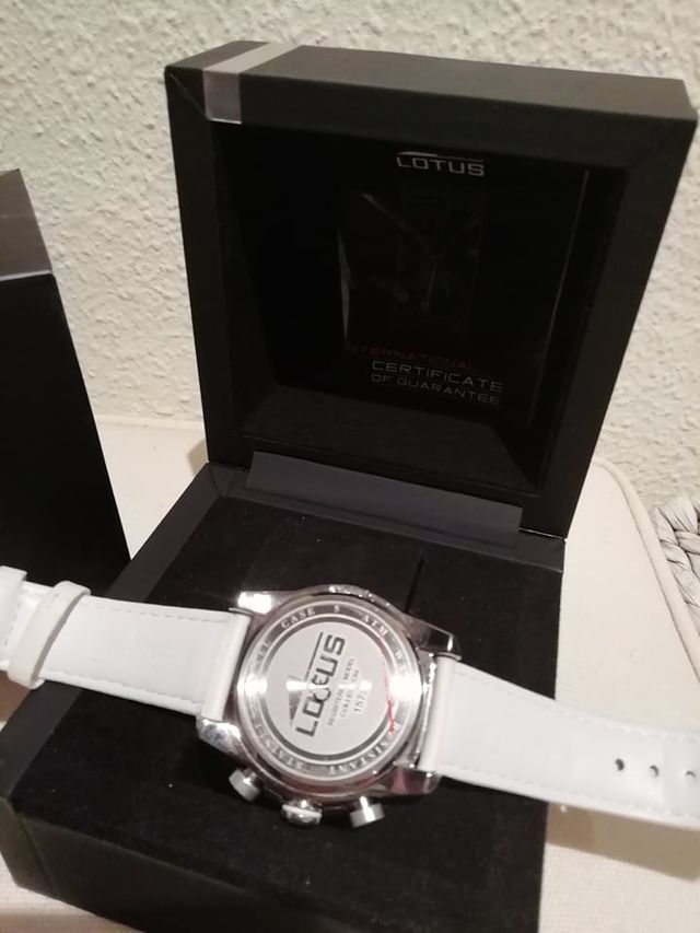 Reloj LOTUS mujer