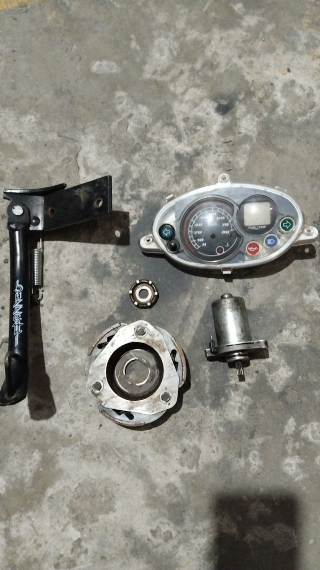 RECAMBIOS  DE MOTO  YAMAHA  JOG   VESPINO  