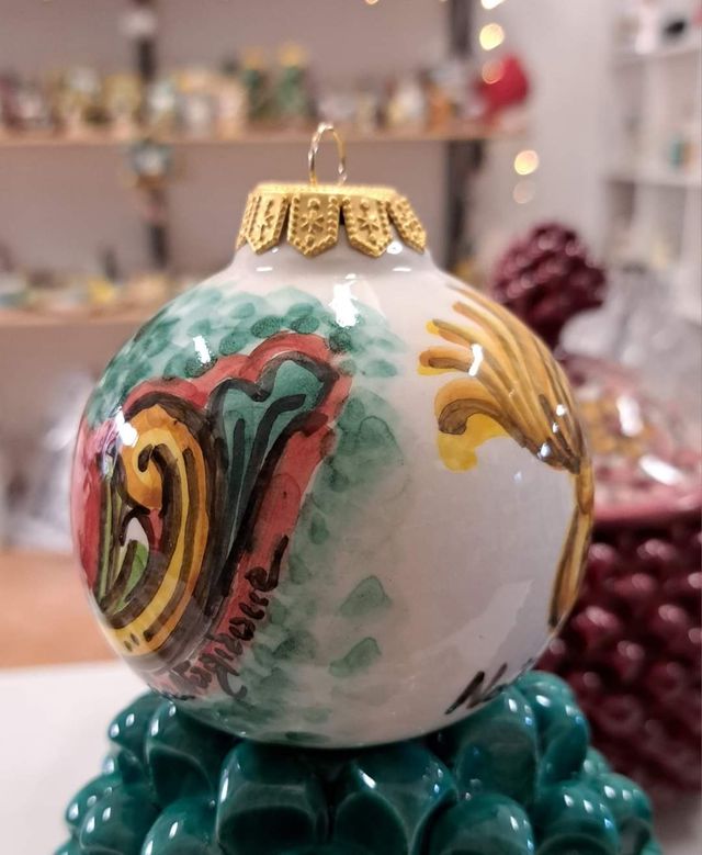 Palle di natale in ceramica