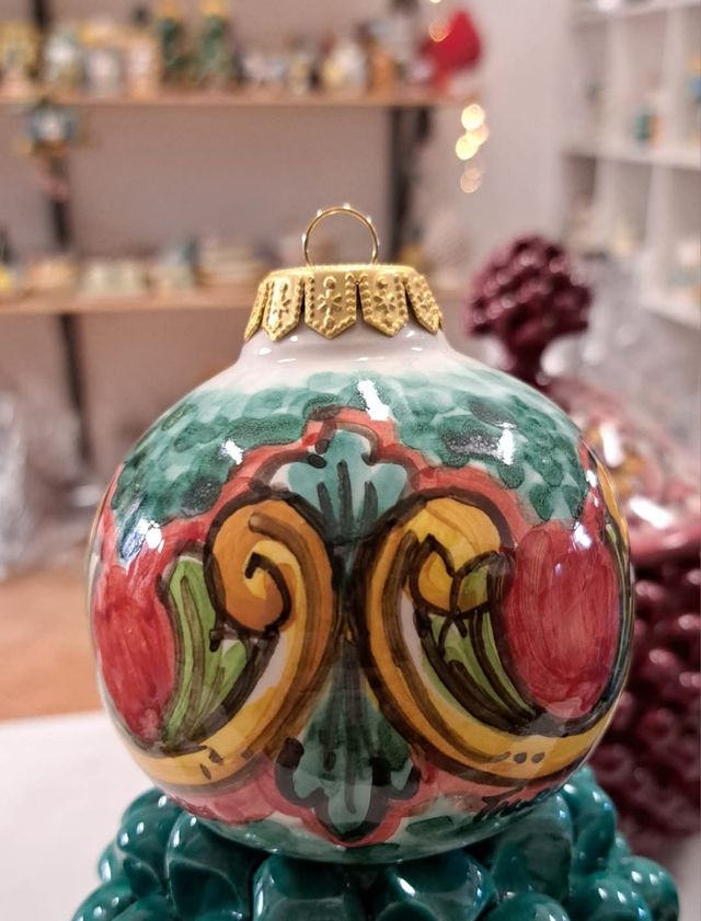 Palle di natale in ceramica