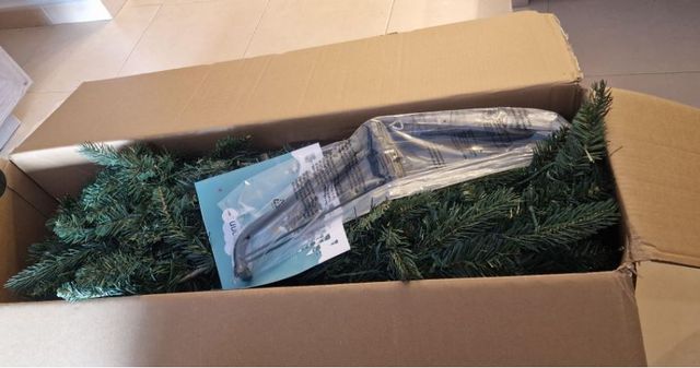 NOVA Árvore de Natal LED Multicolor ShareConn 180cm