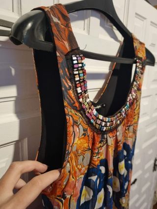 Vestido con piedras Desigual