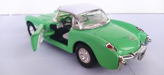 Macchina giocattolo Chevrolet Corvette 1957