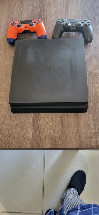 PlayStation 4 Slim 500Gb + 1 mando