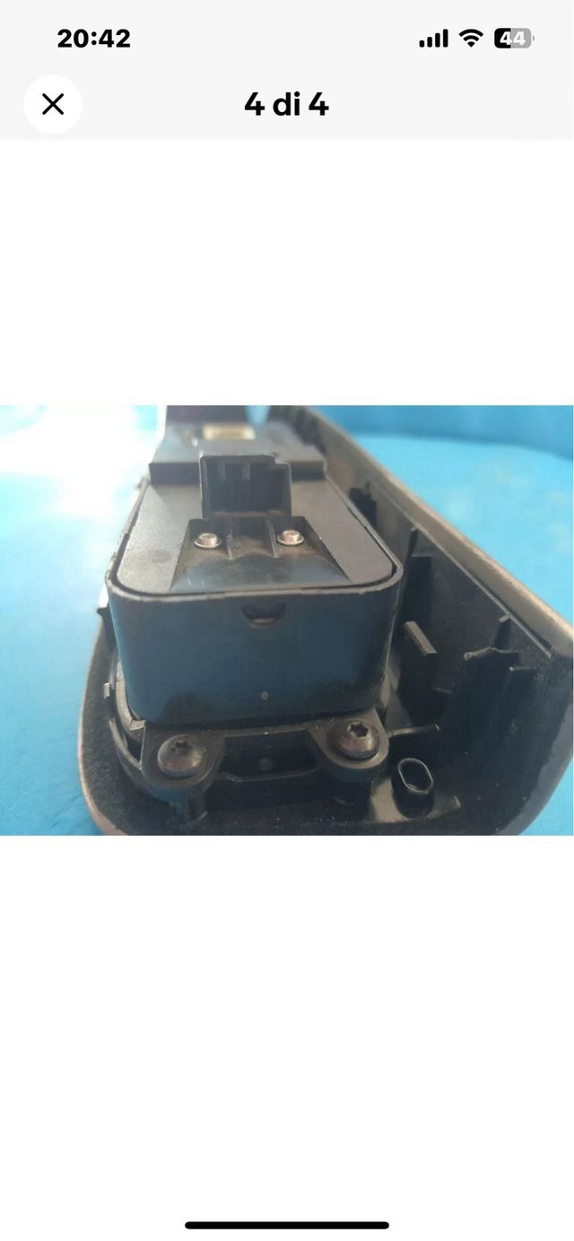 PULSANTIERA ANTERIORE SINISTRO VOLVO C30-V50