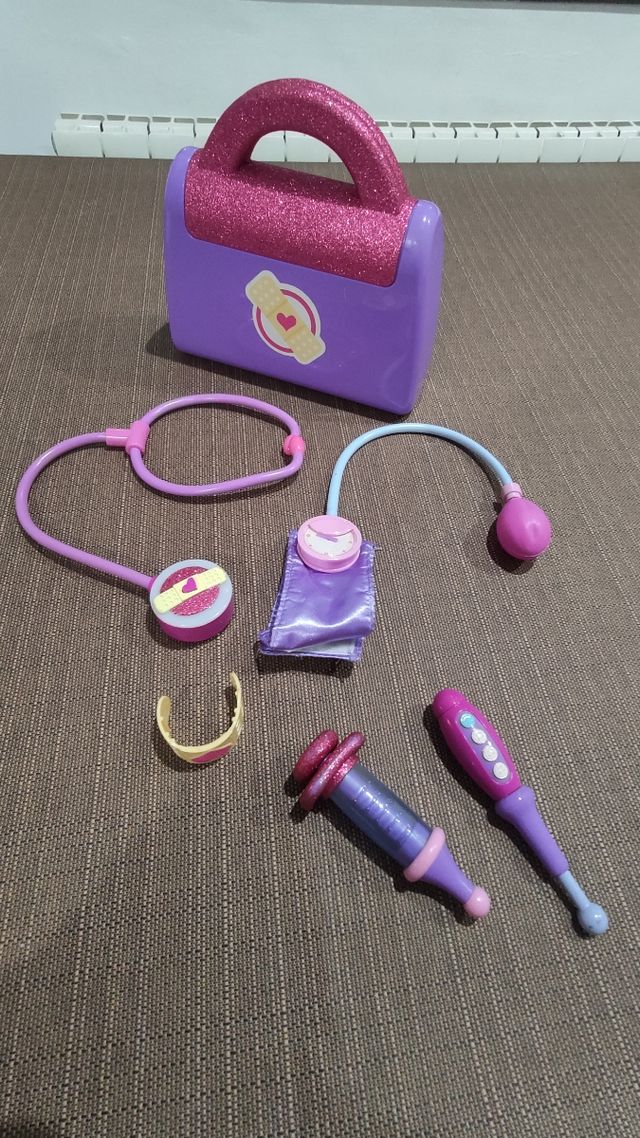 Maletín doctora jugetes