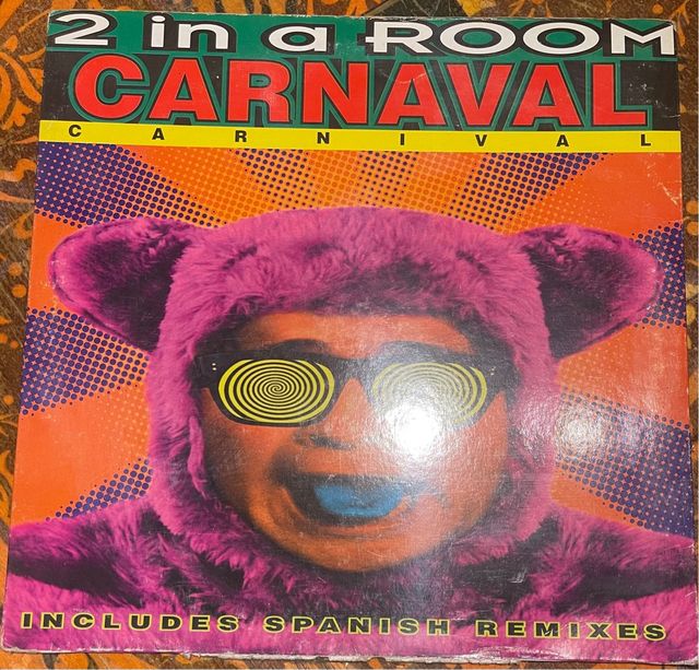 2 IN AROOM. 