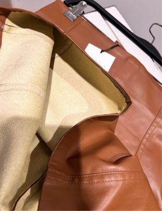 Falda efecto piel Zara