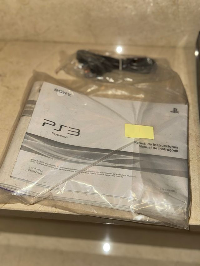 Playstation 3 + Mando + 2 juegos. Multiman instala