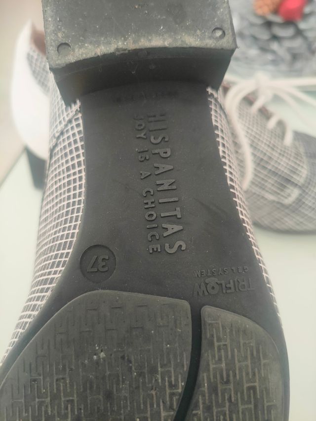 Zapatos N ° 37 Hispanitas