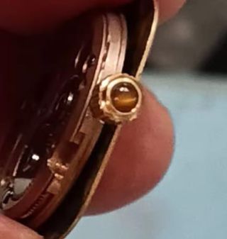 MAQUINARIA Y CRISTAL "OMEGA "