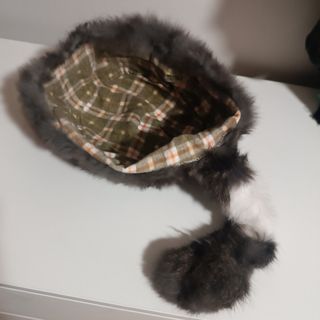 2 Gorros pelo con cola para niños