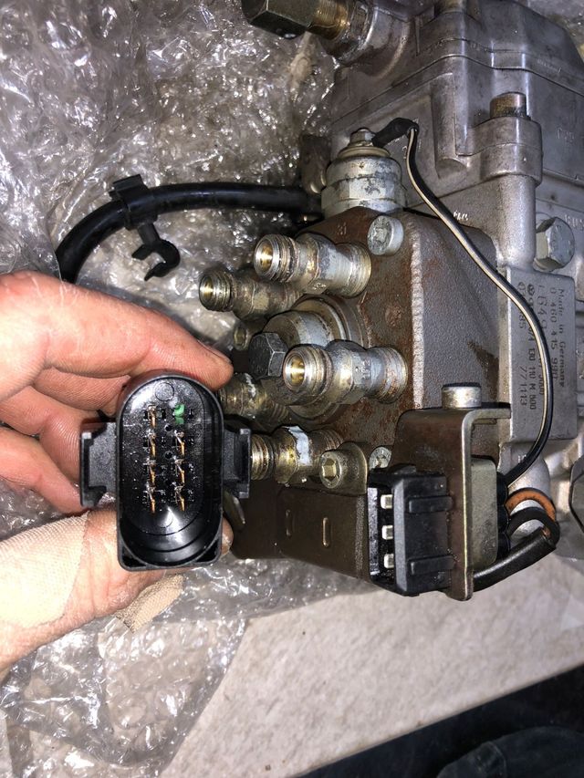 Pompa bosch per vw  2500 tdi