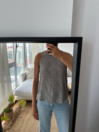 Top estampado leopardo de Zara