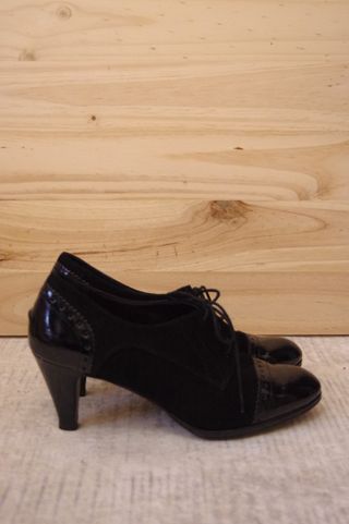 Zapatos de tacón estilo oxford