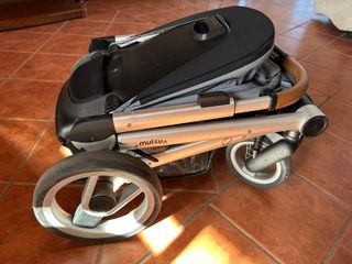 Sillita MUTSY COMPLETA + capazo CYBEX