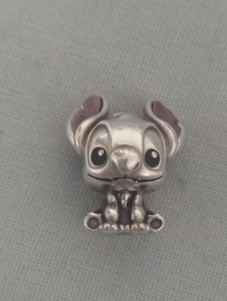Charm Stitch Pandora 
Precio negociable 