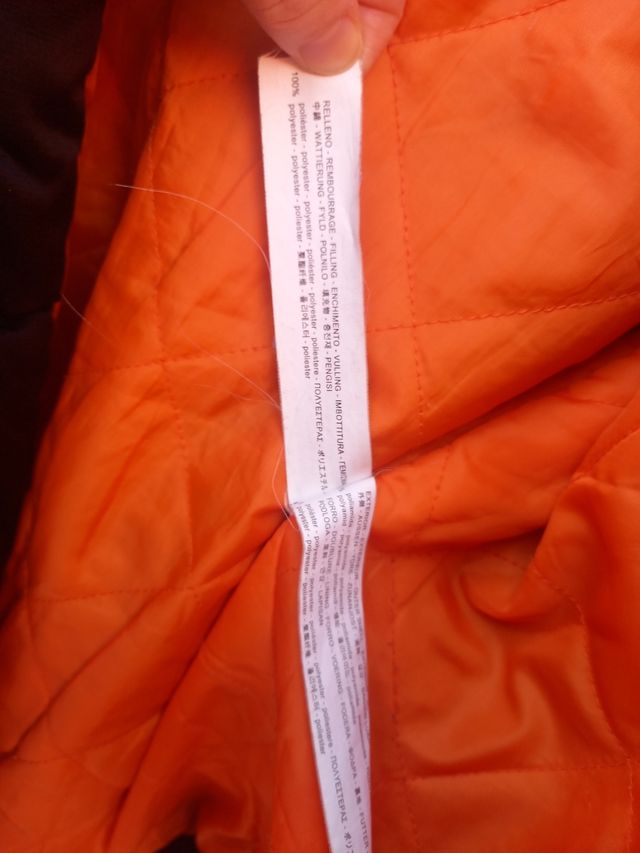 Abrigo negro Stradivarius 