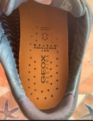 Snekaers cuero gris Geox numero 35