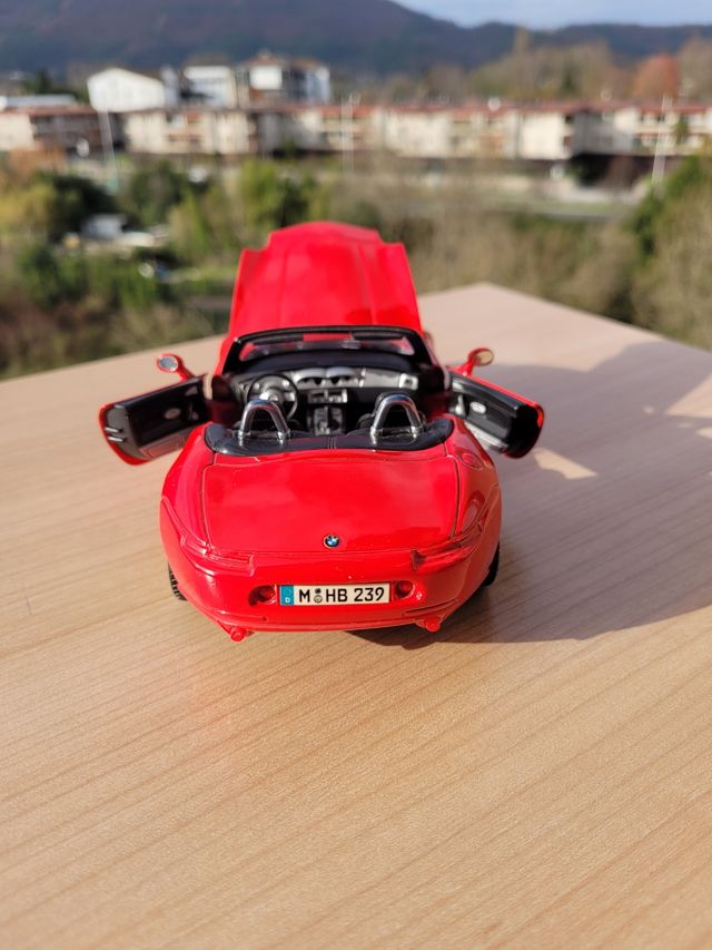 BMW Z8 escala 1/24