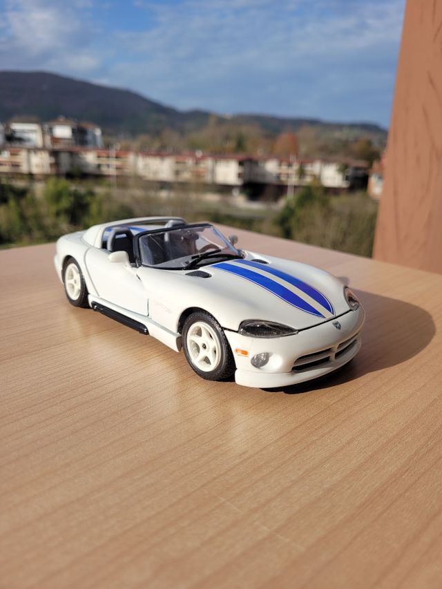 Dodge Viper RT 10 escala 1/24
