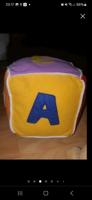 Perchas, peluches y juguetes bebé