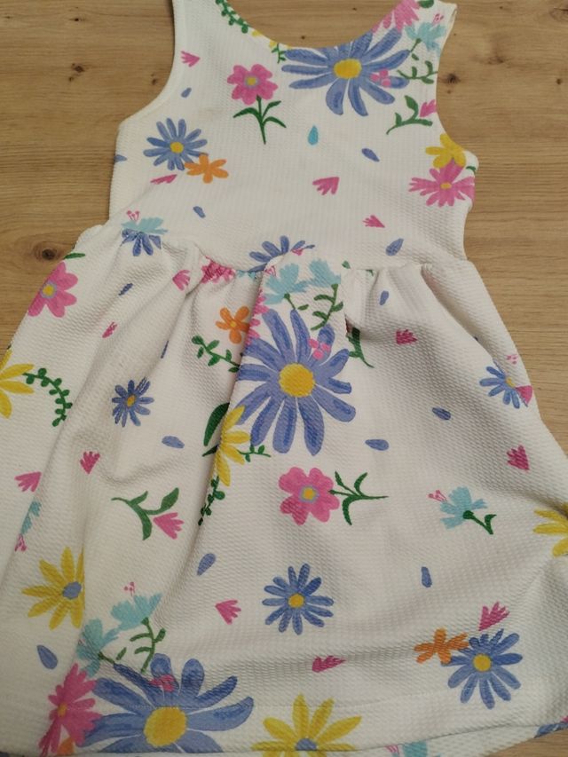 Vestido niña de Sfera blanco con flores