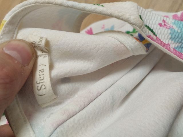 Vestido niña de Sfera blanco con flores