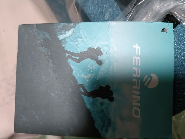 Esterilla a estrenar marca Ferrino