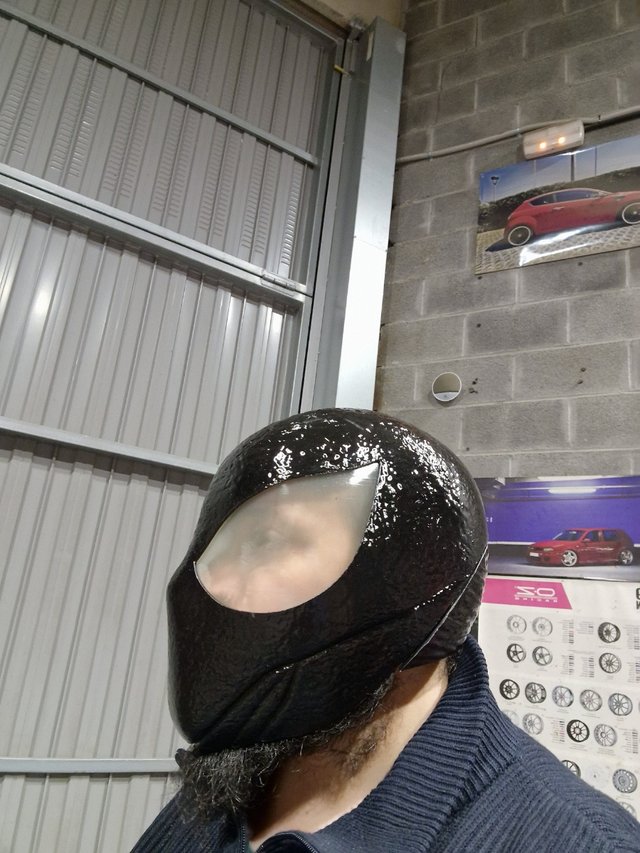 Mascara spiderman black suit