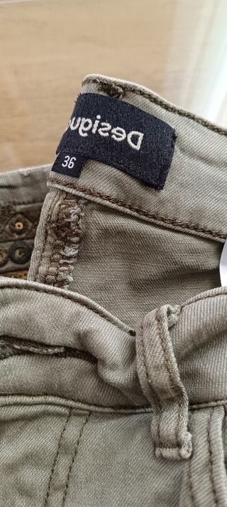 Pantalón desigual mujer 