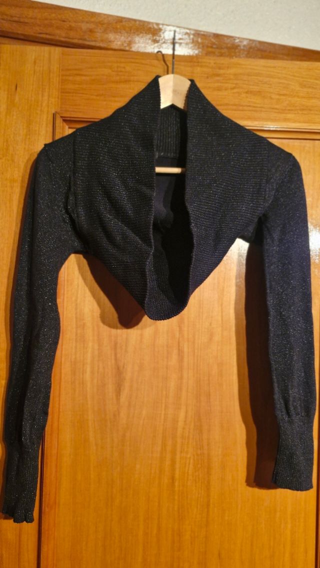 Bolero negro con brillo de Pinkie, T-M