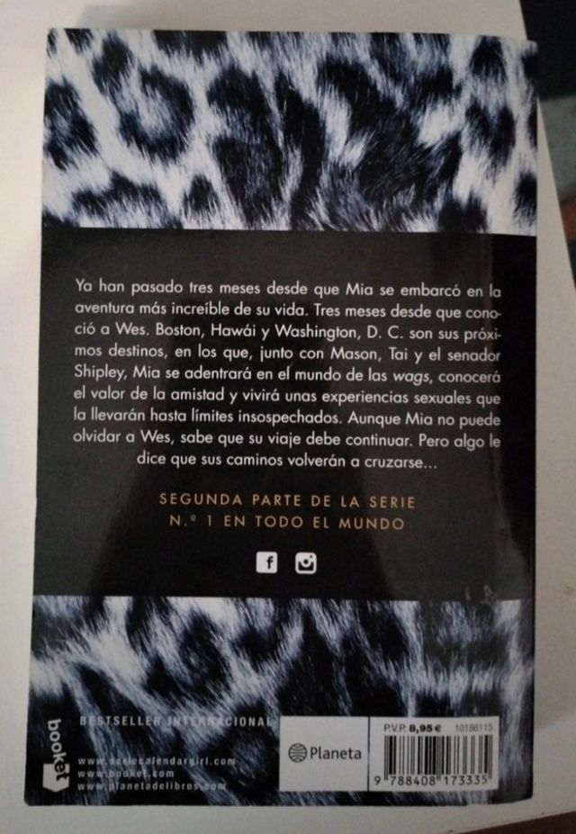 Calendar Girl (abril, mayo, junio)