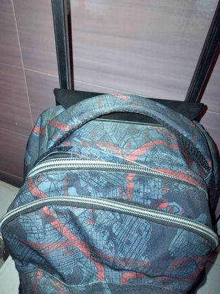 mochila escolar totto