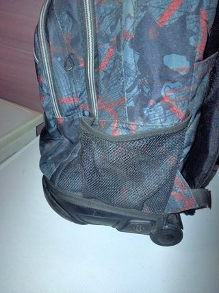 mochila escolar totto