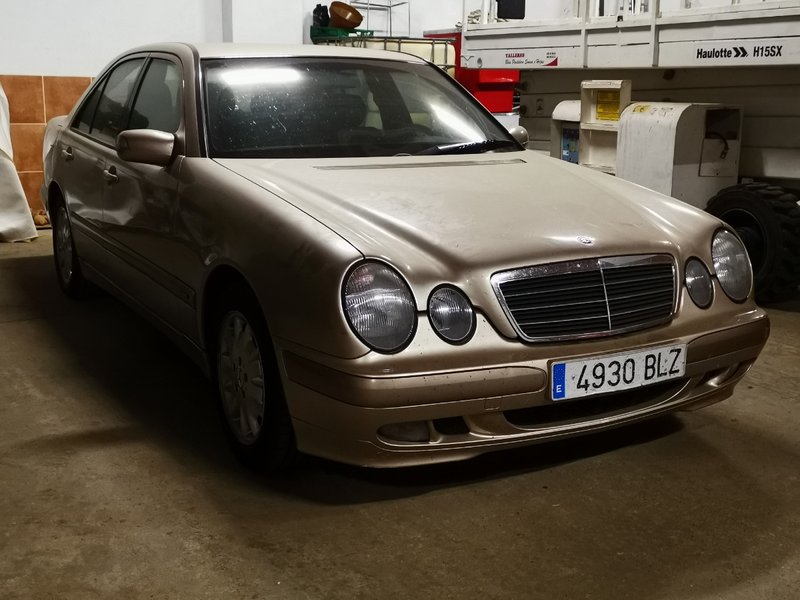 Mercedes-Benz Clase E 2001 - foto 1