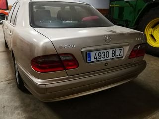 Mercedes-Benz Clase E 2001