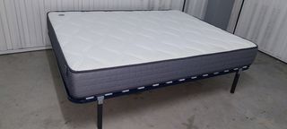 Se vende una cama de dos plazas en buen estado