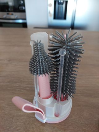 Limpia biberones portátil