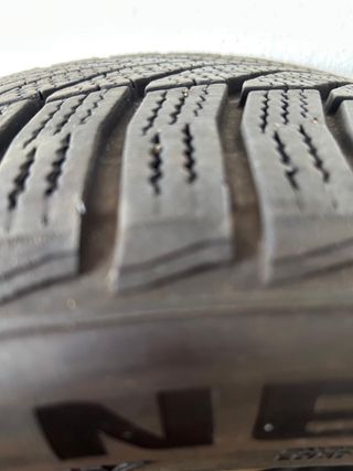 4 gomme invernali Nexen 215/50R17