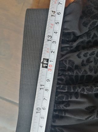 Falda con motivos florales de tul de Stardivariou