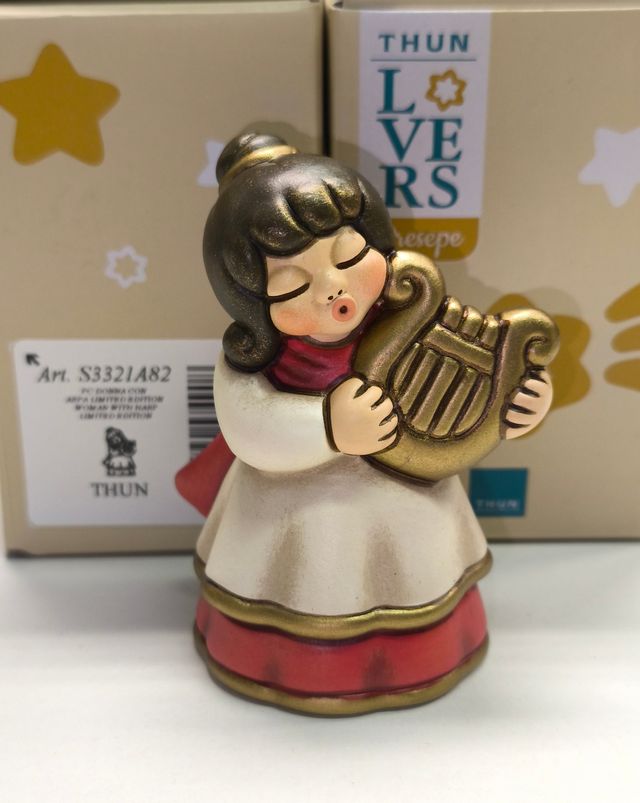 Donna con arpa Gabrielle del Presepe classico Thun