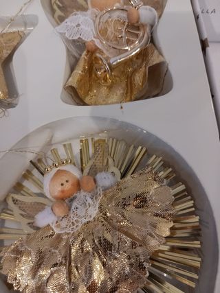 Addobbi vintage dorati di natale 