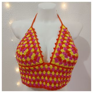 Top de crochet amarillo, naranja y rojo 